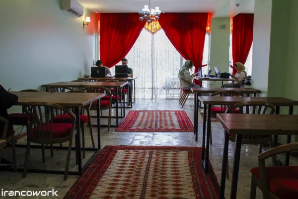 فضای کار اشتراکی خانه مان