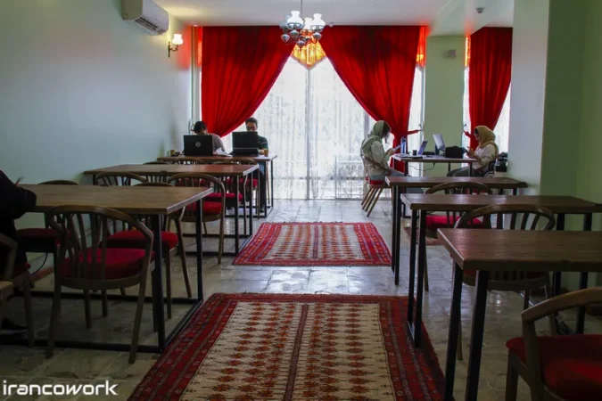 فضای کار اشتراکی خانه مان