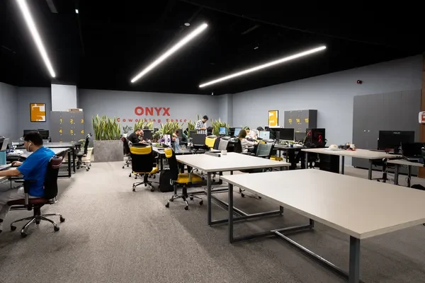 onyx-coworking-space-71 فضای کار اشتراکی اونیکس